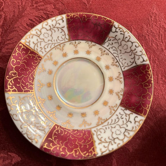 Royal Crown Japan Iridescent TeaCup and Saucer - Picture 5 of 6